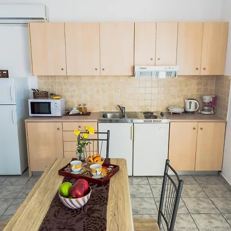 Tsampika's Beachfront House In Stegna *