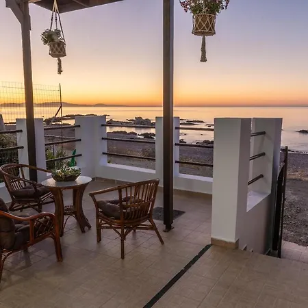 Apartament Tsampika's Beachfront House In Stegna *